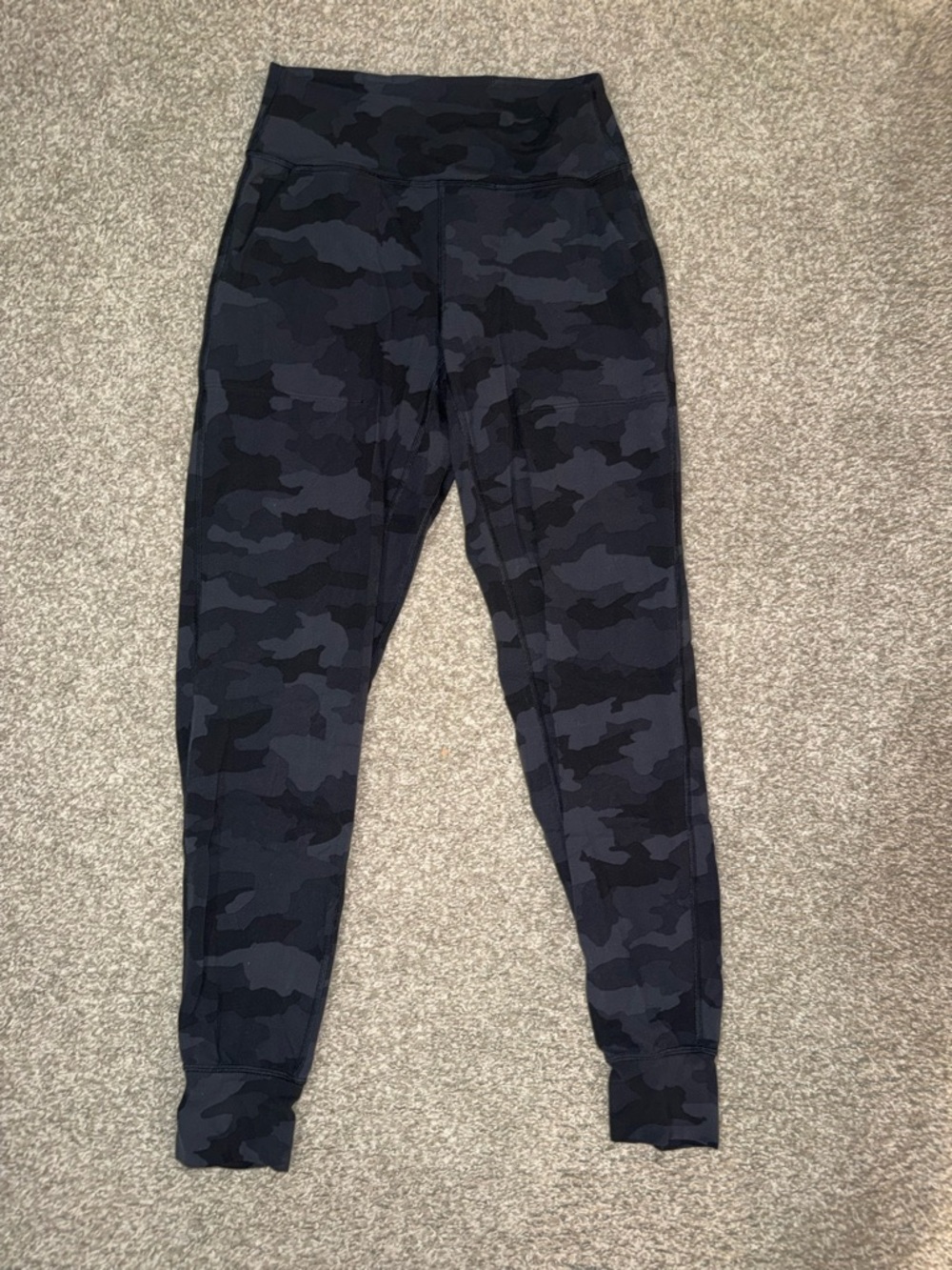 lululemon athletica Dark Gray & Black Camo align Joggers